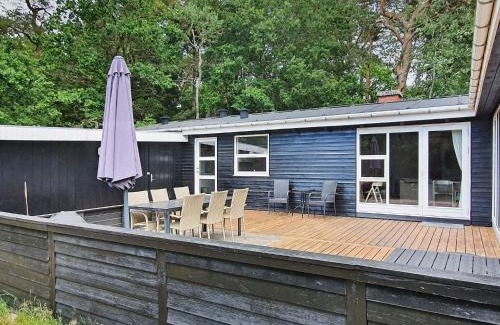 Helberskov Strand House | 10 person holiday home in Hadsund