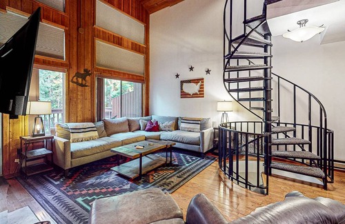 Whitefish Condo | 100 m² Condo ∙ 3 bedrooms ∙ 8 guests