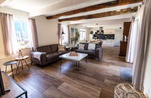 Hamswehrum House | 100 m² House ∙ 2 bedrooms ∙ 5 guests