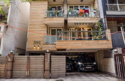 Saket House | 100 m² House ∙ 2 bedrooms ∙ 16 guests