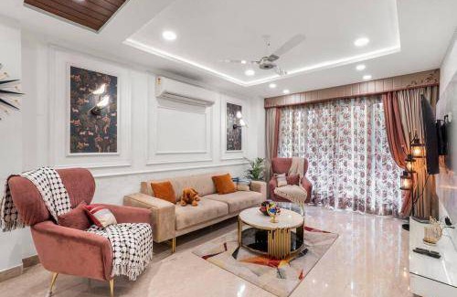 Saket House | 100 m² House ∙ 2 bedrooms ∙ 16 guests
