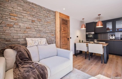 Tignes Apartment | 100m from ski slopes, 3rd floor, balcony, tv, ski locker, 35m², Tignes