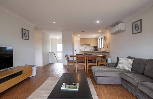 Ledge Point House | 100m to the beach