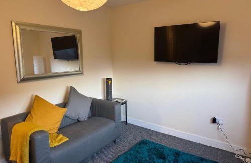 Largs Apartment | 103 Nelson st Attic flat