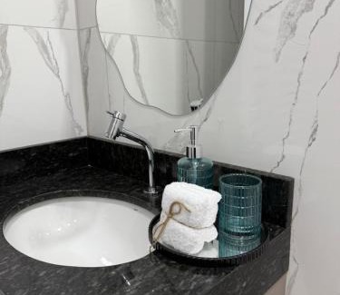 Cuiaba Apartment | 104 Apto Novo e Bem Localizado