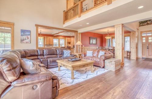 Sunriver House | 11 Dogleg Lane - Meredith Lodging