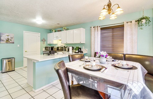 Ventana Ranch House | 11 Mi to River of Lights: Family Home w/Yard