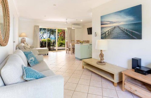 Horseshoe Bay Apartment | 110 m² Serviced apartment ∙ 2 bedrooms ∙ 6 guests