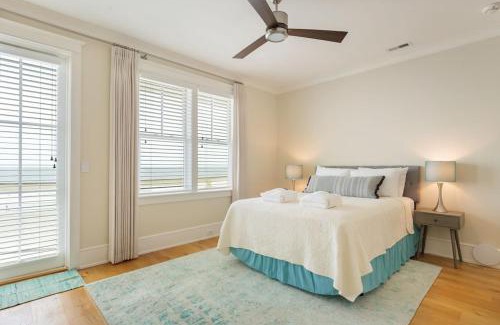 Folly Beach House | 1103 E Arctic - Salty Lady - Beautiful Custom Oceanfront Home - Hot tub