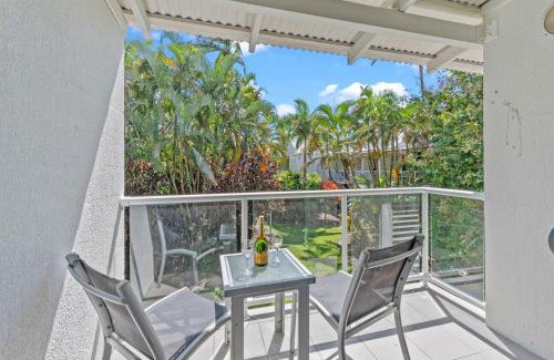 Port Douglas Hotel | 1105 Oaks Resort - Hotel Room