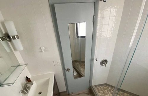 Hendricks and Venice Isles Apartment | 111 #8 · Waterfront home with Boat rentals available