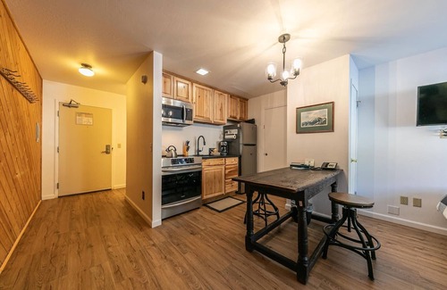 Truckee Condo | 112 Bldg B 1 Bedroom Condo