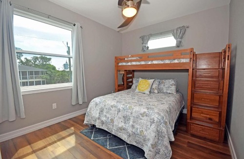 Englewood House | 1140 Turtle Nest
