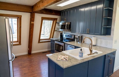 Goodlettsville Cabin | 12 Acre Incredible Hideaway 30 mins from Broadway
