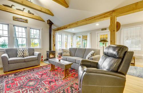 New London House | 12 Mi to Mt Sunapee Ski Resort Cozy Cottage!