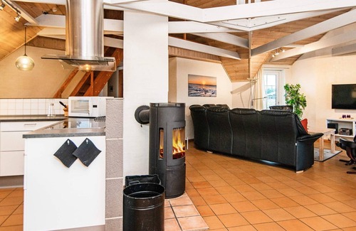 Lodbjerg Hede House | 12 person holiday home in Ringkøbing-By Traum