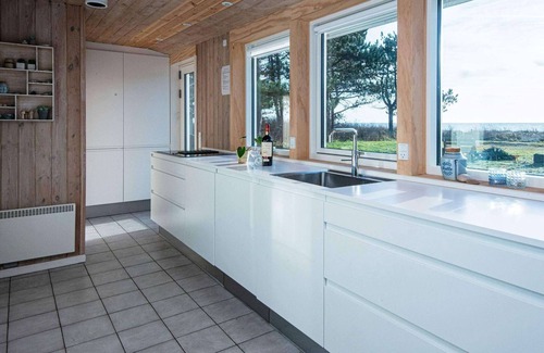 Øer Strand House | 12 person holiday home in Ebeltoft