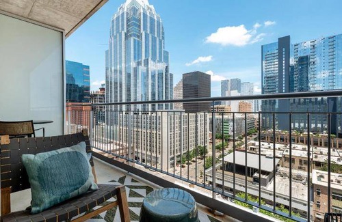 Waller Creek District Apartment | 122 m² Serviced apartment ∙ 2 bedrooms ∙ 6 guests