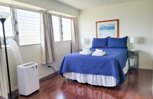 McCully - Moiliili Apartment | 12th Fl Royal Aloha with Parking Mtn City Canal View
