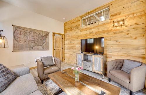 Colorado Springs Apartment | 13 Mi to USAFA Peaceful Colorado Springs Getaway!