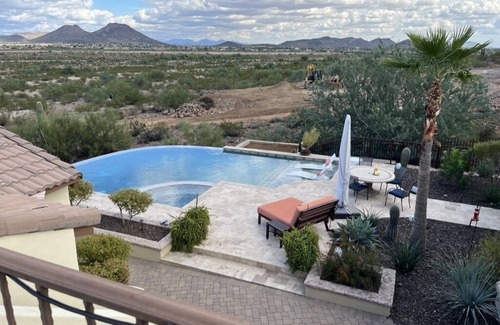 Westwing Mountain House | 13 Miles to the SUPERBOWL