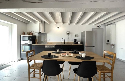 Meritein House | 130 m² Gîte ∙ 2 bedrooms ∙ 4 guests
