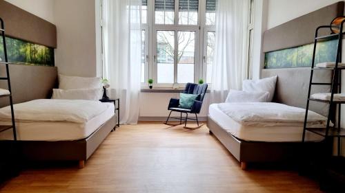 Luenen Apartment | 135m²-Apartment I max. 8 Gäste I Zentral I Küche I Balkon I Parken I WLAN
