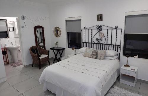 Yzerfontein House | 139 Dassen Rd YZERFONTEIN