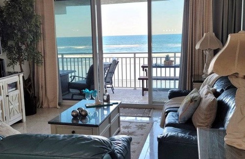 Daytona Beach Shores Condo | 139 m² Condo ∙ 2 bedrooms ∙ 5 guests