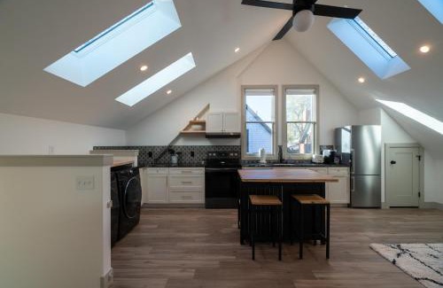 Baker House | 139 West Ellsworth