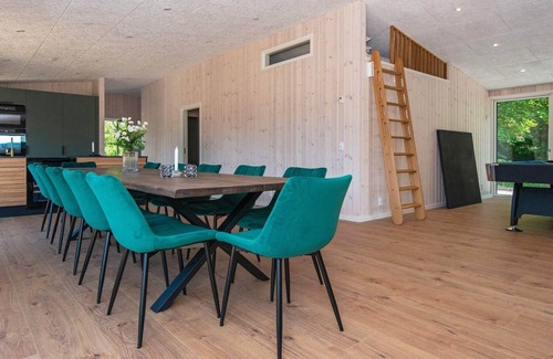 Fjellerup House | 14 person holiday home in Glesborg-By Traum