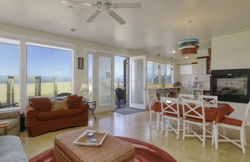 Oceano Cottage | 1460 Strand Way 2 Bedroom Home by Redawning