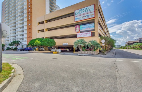 Myrtle Beach Apartment | 14th-floor Oceanfront Condo in Myrtle Beach!