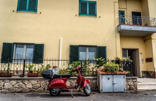 Albinia Apartment | 15 minutes walk to the beach - Casa Oikia