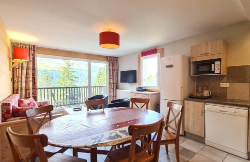 Flaine Apartment | 150m from resort center, 3rd floor, balcony, parking, tv, ski locker, 60m², Flaine