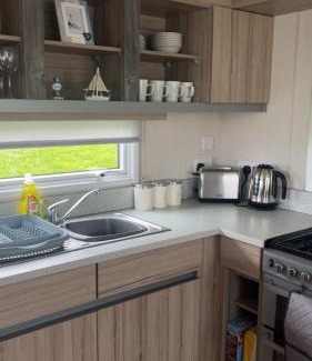 Ayr Apartment | 162 Arran View, Craig Tara