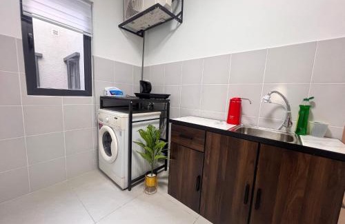 Batu Caves Apartment | 168 park Selayang near UITM IDCC Hospital Market Batu Caves KLCC views topfloor