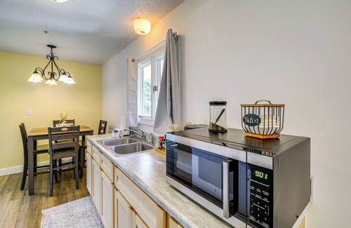 Wolford Apartment | 17 Mi to Coal Canyon Trail: Scenic Mtn-View Apt!