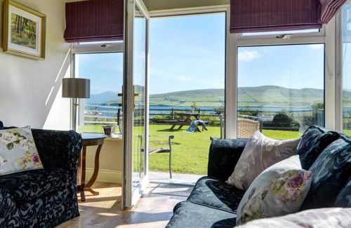 Dingle House | 18 Ard na Mara