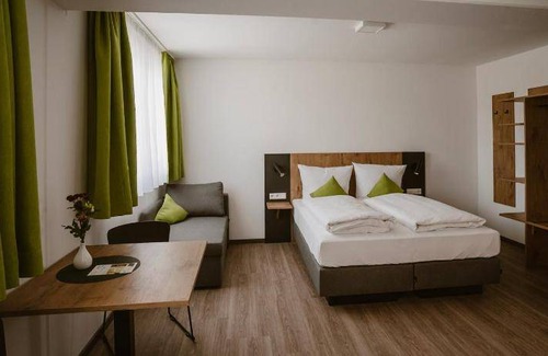 Toging am Inn Hotel | 18 m² Hotel ∙ 3 guests