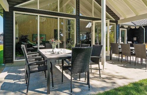 Olpenitz House | 18 person holiday home in Hasselberg