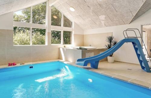 Olpenitz House | 18 person holiday home in Hasselberg