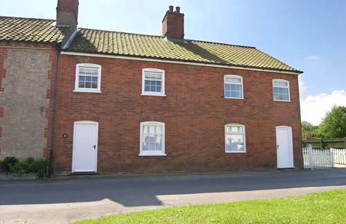 East Rudham House | 18 The Green - Three Bedroom House, Sleeps 5