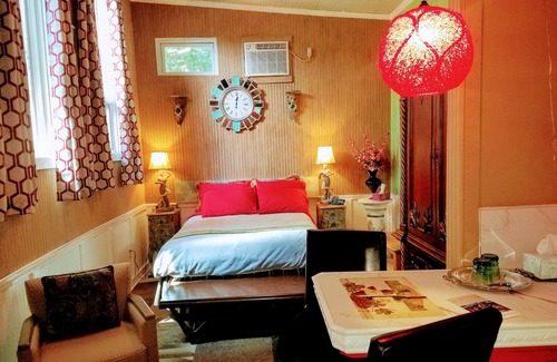 Westside North Bed & Breakfast | 1812 Overture B&B