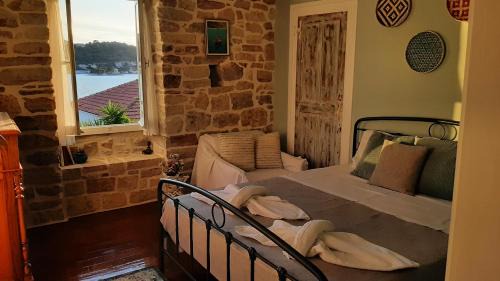 Vathy House | 1836 Traditional House
