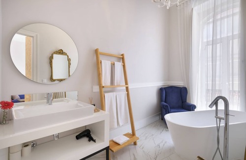 Merces Bed & Breakfast | 1869 Príncipe Real House