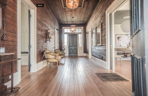 Lake Providence House | 1884 Historic Bernard House on Beautiful Lake Providence