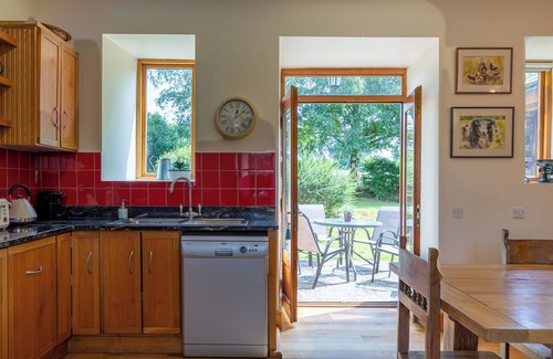 Inistioge Other | 18th Century Coachhouse in a Courtyard Setting