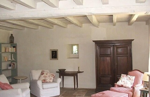 Villegusien-le-Lac Other | 18th Century Country Farmhouse