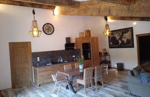 Chateaurenard Cottage | 18th century gite mas in Provence with SPA